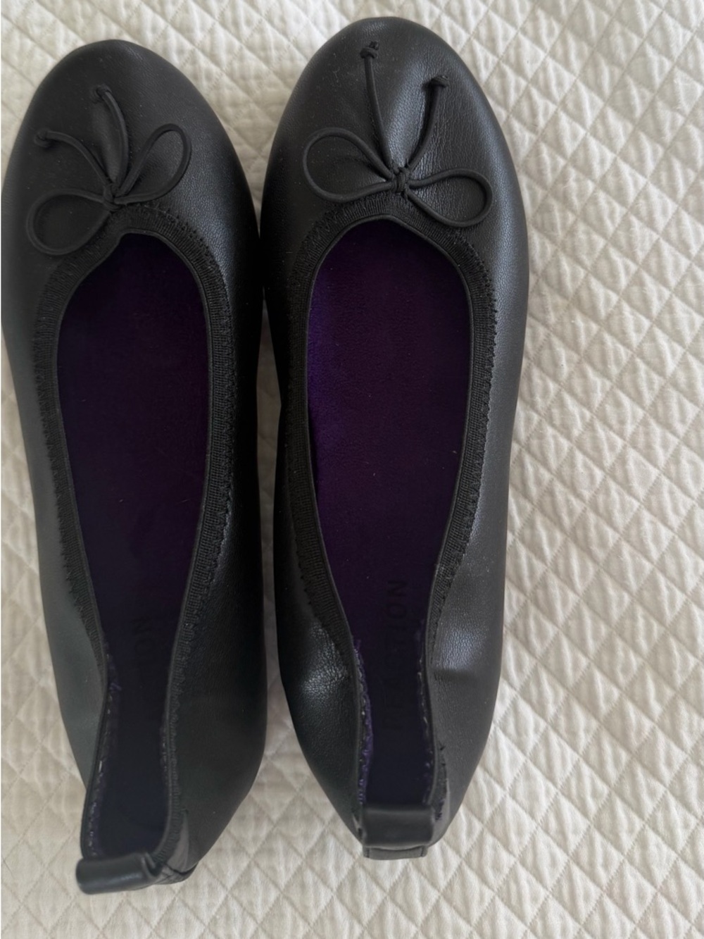 Kenneth Cole Reaction Black Ballet Flats with Bow Detail